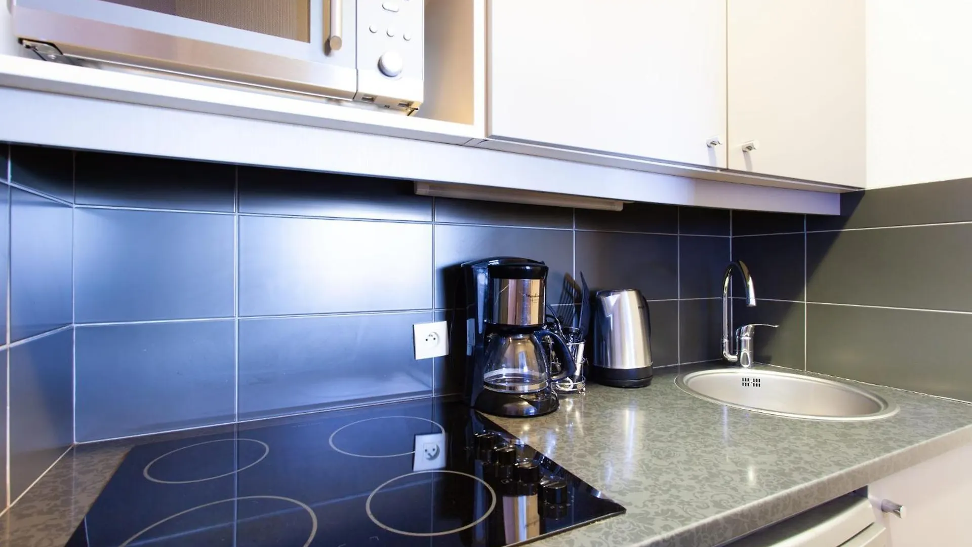 Cosy Apt With Balcony Near Buttes Chaumont Paris Daire