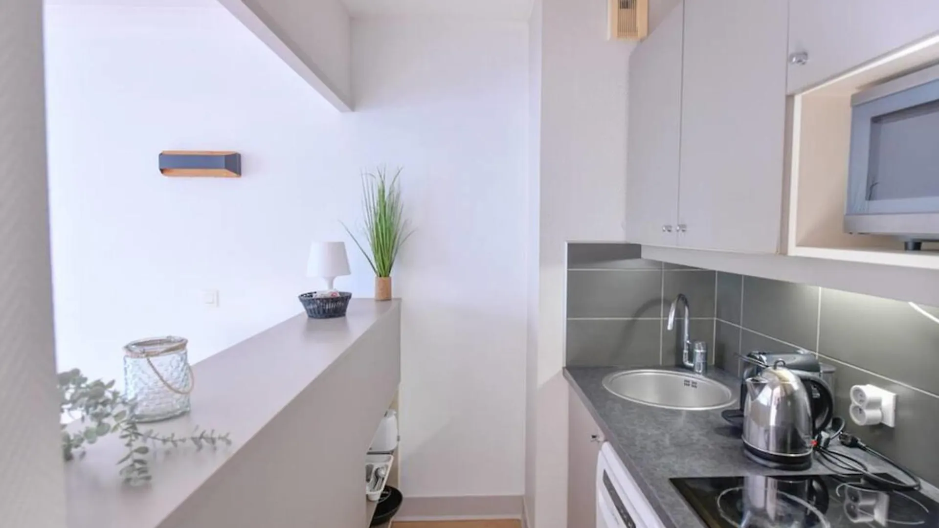 Cosy Apt With Balcony Near Buttes Chaumont Paris 0*,