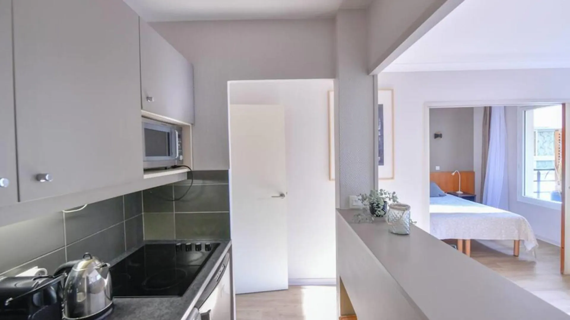 Apartment Cosy Apt With Balcony Near Buttes Chaumont Paris